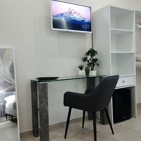 Agatha Modern Elegant Rooms SantʼAgata di Militello Dış mekan fotoğraf