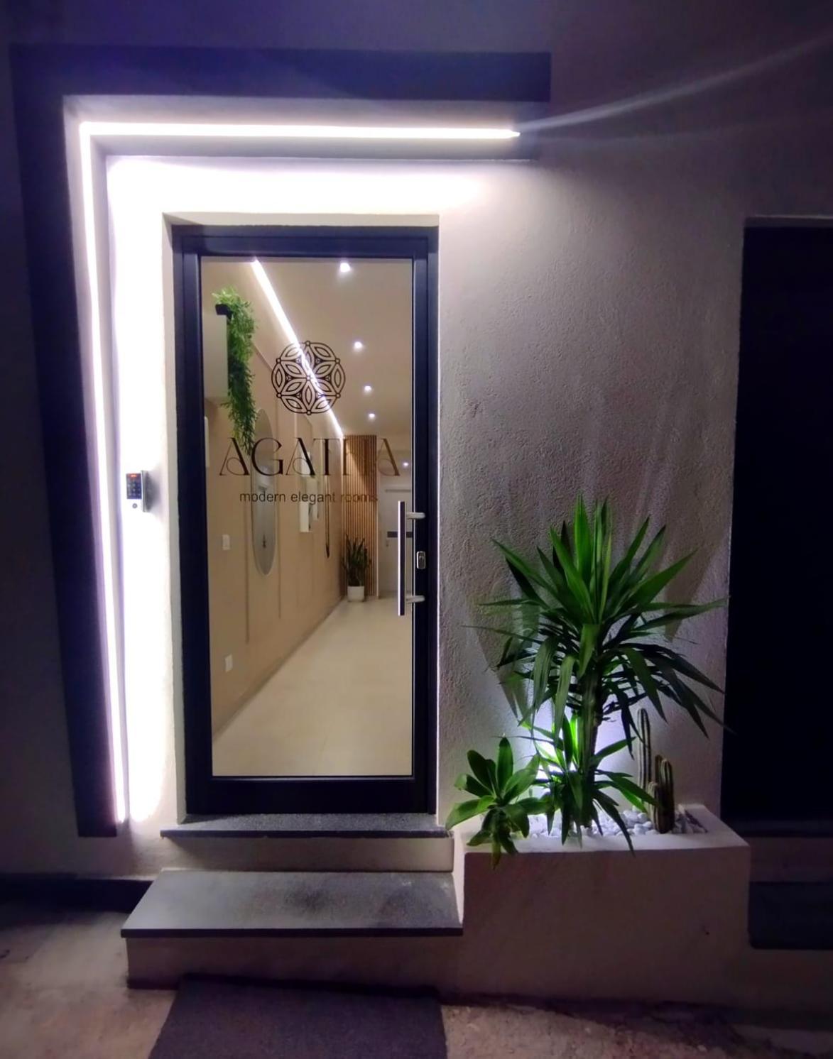 Agatha Modern Elegant Rooms SantʼAgata di Militello Dış mekan fotoğraf