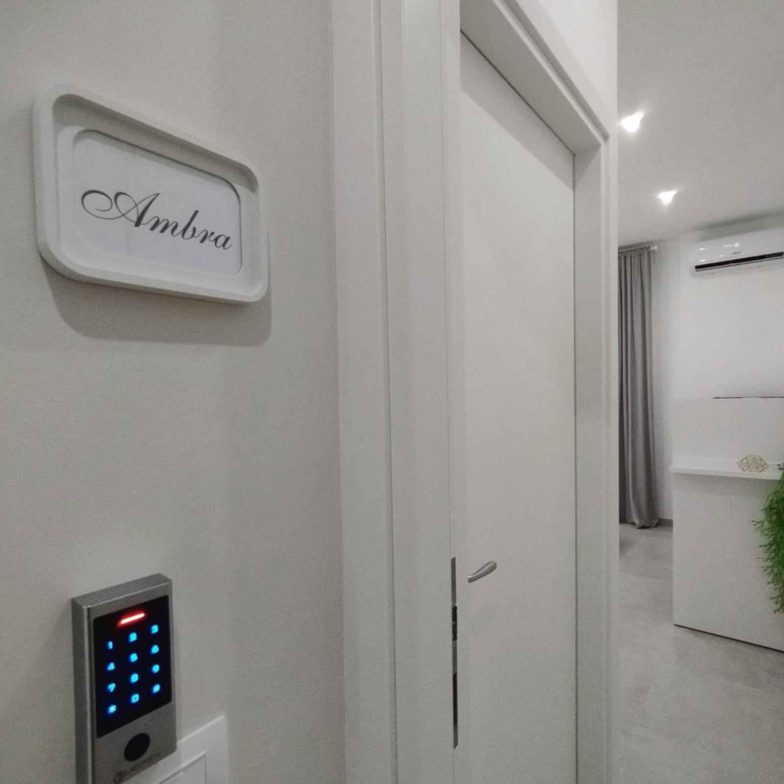 Agatha Modern Elegant Rooms SantʼAgata di Militello Dış mekan fotoğraf