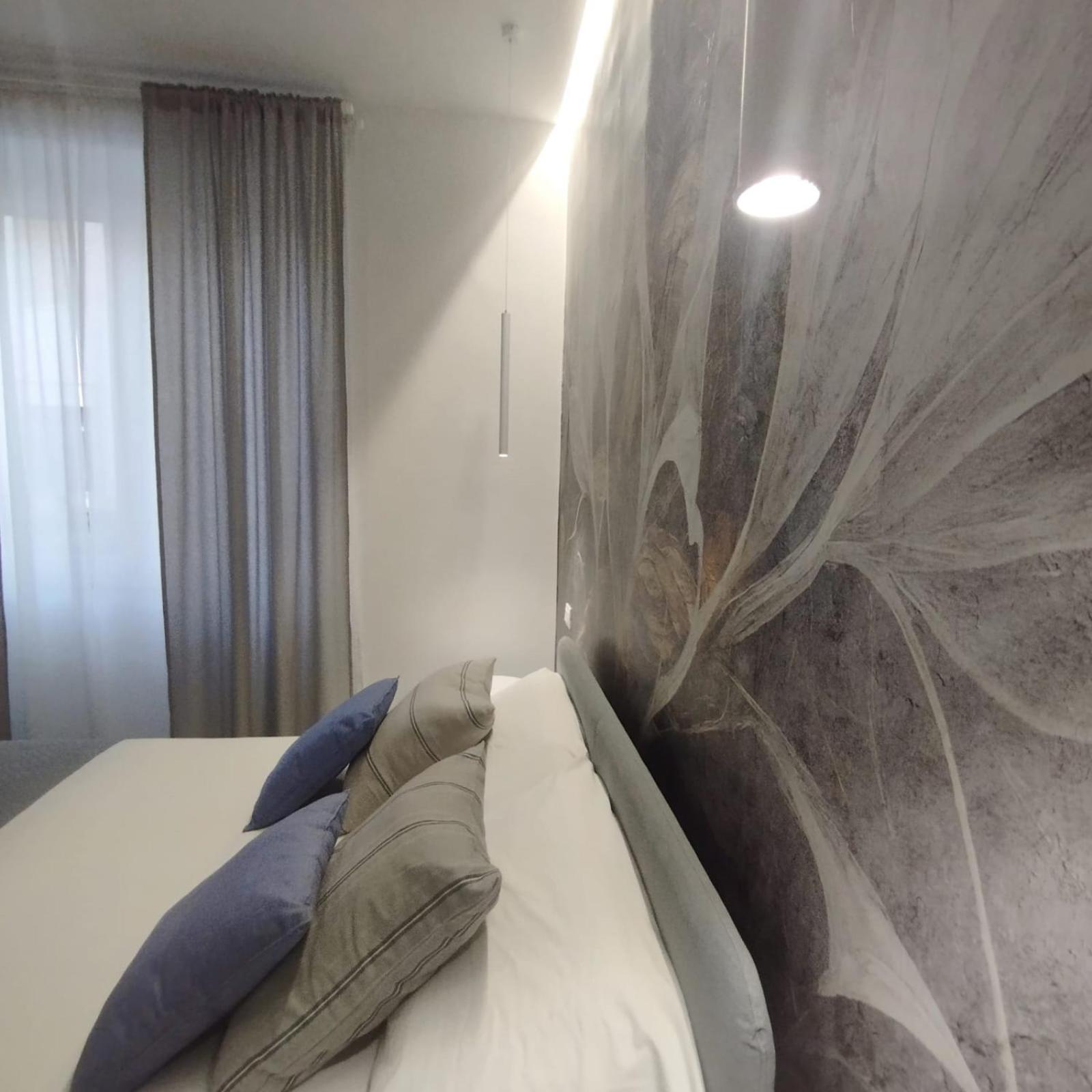 Agatha Modern Elegant Rooms SantʼAgata di Militello Dış mekan fotoğraf