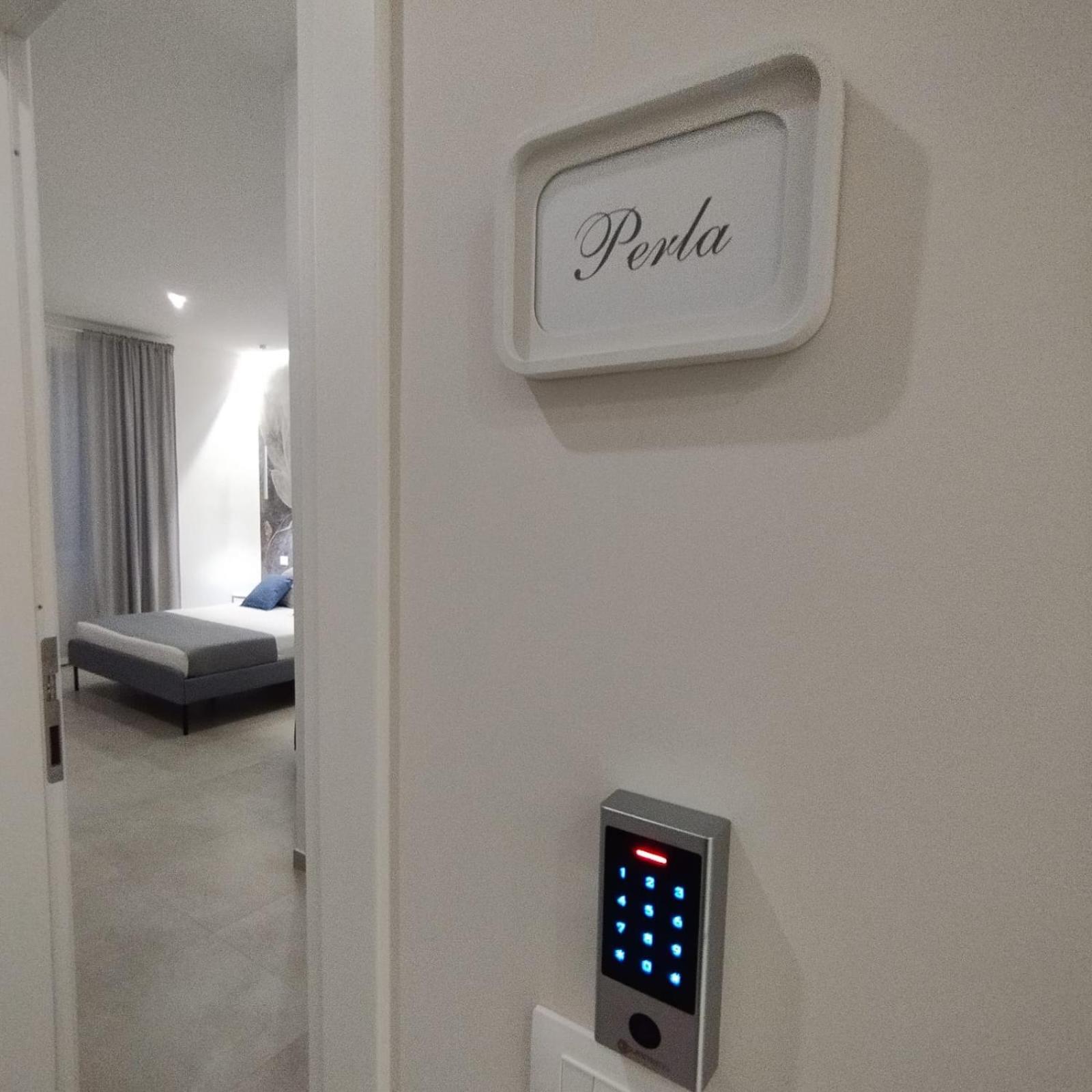 Agatha Modern Elegant Rooms SantʼAgata di Militello Dış mekan fotoğraf