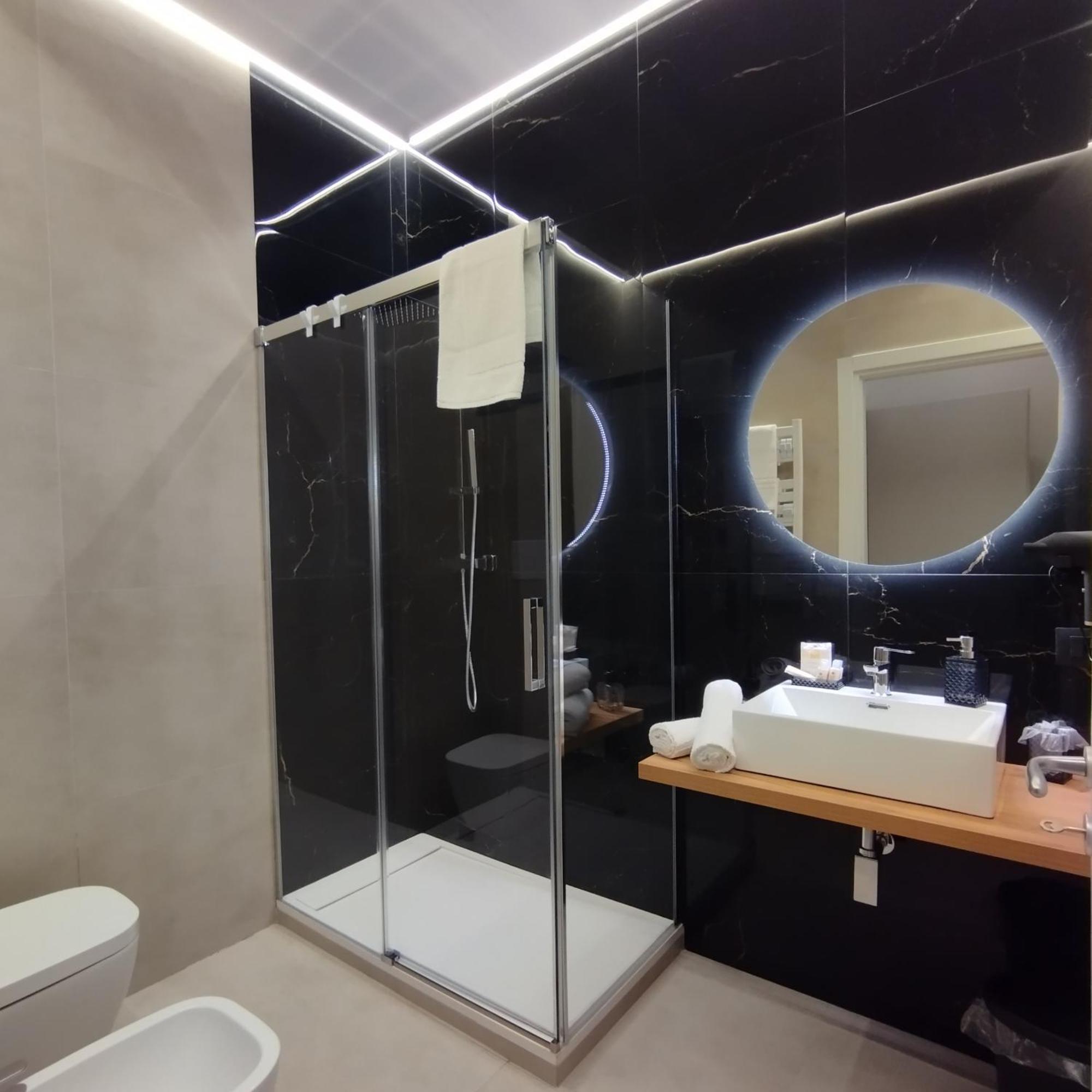 Agatha Modern Elegant Rooms SantʼAgata di Militello Dış mekan fotoğraf
